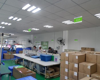 利勇安二樓成型車間環(huán)境